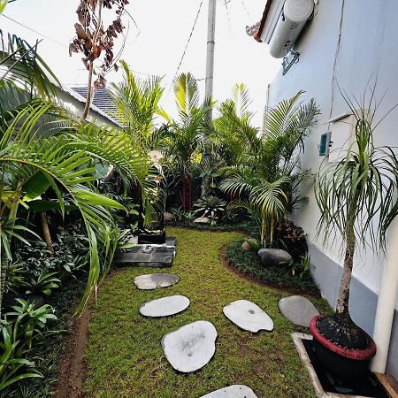 Cecillia Guesthouse Canggu Esterno foto