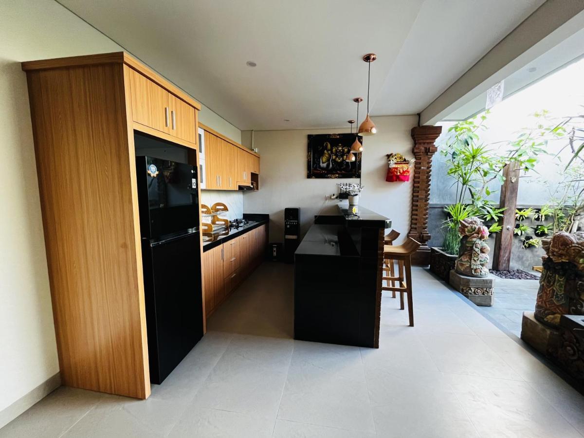 Cecillia Guesthouse Canggu Esterno foto
